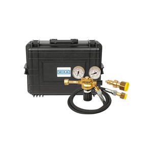 Hoses and gas refill sets