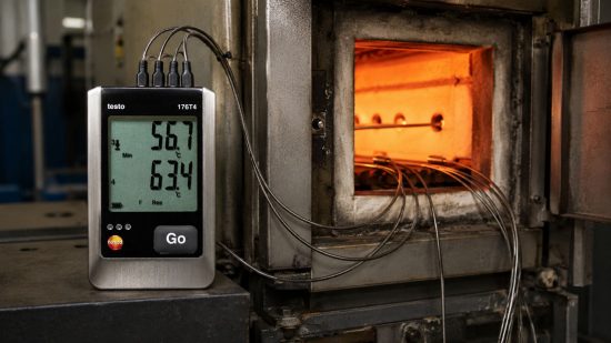 Ofentemperatur bis 1000 °C mit dem testo 176T4 und mehreren Thermoelementen aufzeichnen